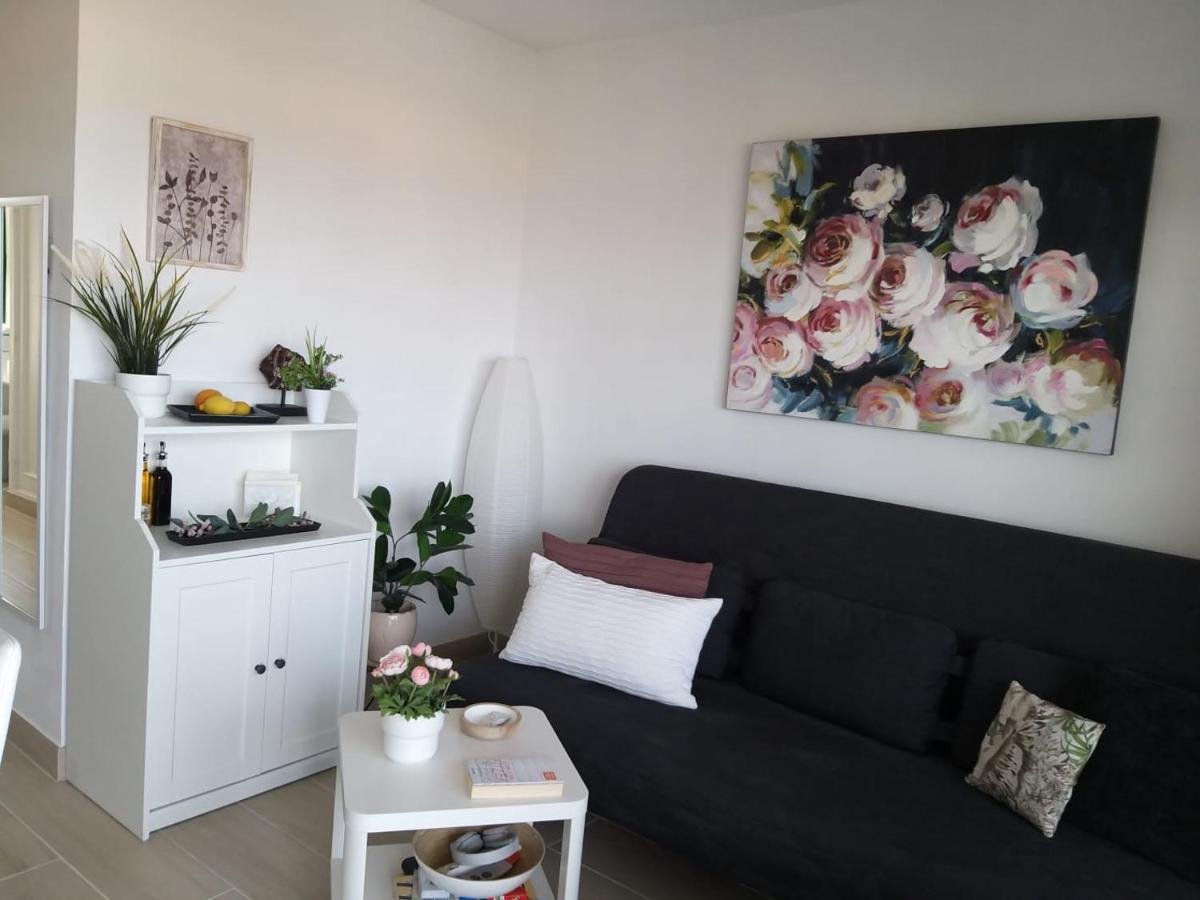 Neu Renoviertes, Huebsches Und Gemuetliches Appartement Mit Balkon Und Meerblick Costa De Antigua Exterior foto
