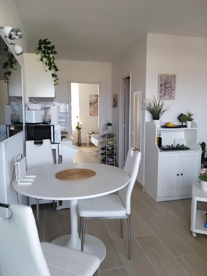 Neu Renoviertes, Huebsches Und Gemuetliches Appartement Mit Balkon Und Meerblick Costa De Antigua Exterior foto